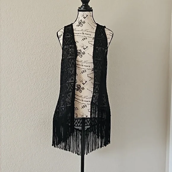 Eyeshadow - Boho sleeveless fringe vest - Picture 1 of 6